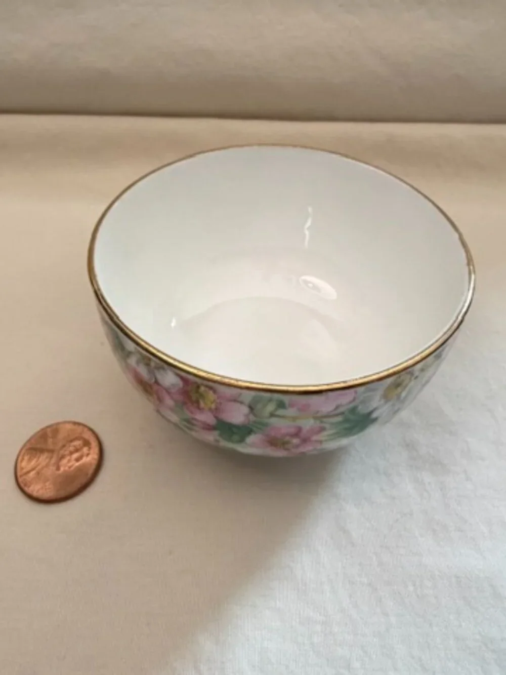 Vintage Crown Staffordshire Maytime Pattern Bowl - Picture 7 of 8